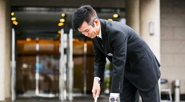 写真：業務　萬谷