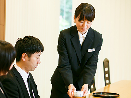 写真：事務 野中