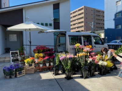 古賀市で行われた花の移動販売2