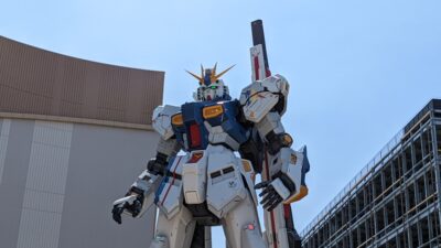 写真：福岡のガンダム